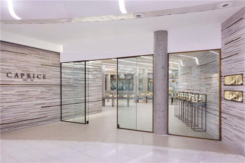 来自海洋和高山的灵感——Caprice珠宝店装修设计