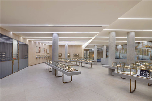来自海洋和高山的灵感——Caprice珠宝店装修设计